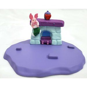 PIGLET figurine Christmas at Winnie the Pooh's House Hallmark Merry Miniatures